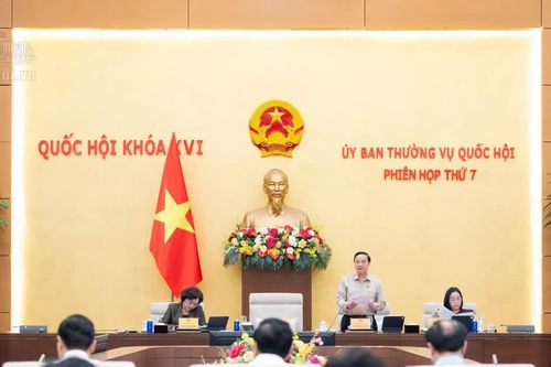 Ủy ban Thường vụ Quốc hội cho ý kiến về dự án Luật Nhà ở (sửa đổi)