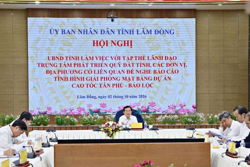 Lâm Đồng tháo gỡ 'điểm nghẽn', đẩy nhanh giải ngân nguồn vốn 2 dự án cao tốc