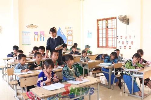 Gieo chữ nơi vùng cao Chiềng Công