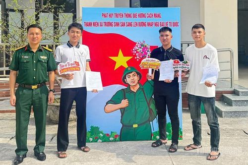 Khởi động mùa tuyển quân