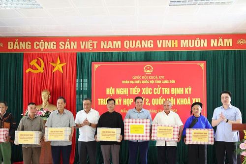 Đoàn ĐBQH tỉnh Lạng Sơn tiếp xúc cử tri xã Mẫu Sơn trước Kỳ họp thứ Hai