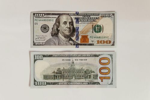 Kỳ vọng Fed tăng lãi suất tháng 10 giảm mạnh: Động lực nào đằng sau đà tăng của đồng bạc xanh?