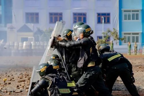 Bộ Công an tổ chức diễn tập chống bạo loạn, khủng bố ở Tây Nguyên