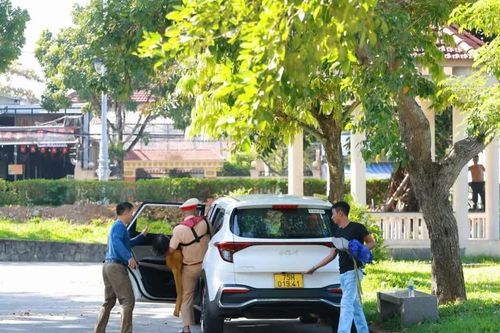 Cảnh sát đường thủy kịp thời cứu người phụ nữ tự tử trên sông Hương