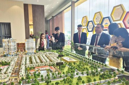 Chuẩn hóa môi giới để minh bạch thị trường bất động sản