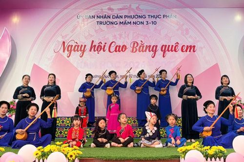 Trường Mầm non 3-10 tổ chức Ngày hội 'Cao Bằng quê em'