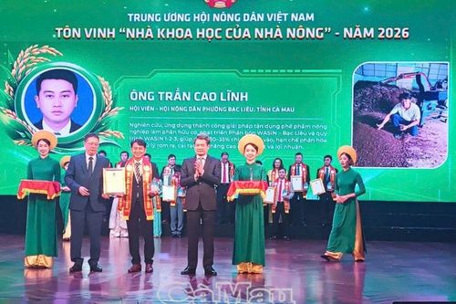 Nông dân Cà Mau được tôn vinh 'Nhà khoa học của Nhà nông' lần thứ VII