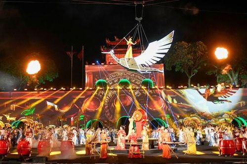 Đêm hội năm châu bừng sáng Hoàng thành Thăng Long