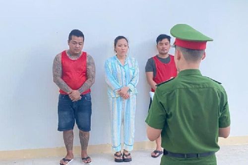 Giải cứu 8 bé gái, triệt phá đường dây 'sang tay' nhân viên karaoke