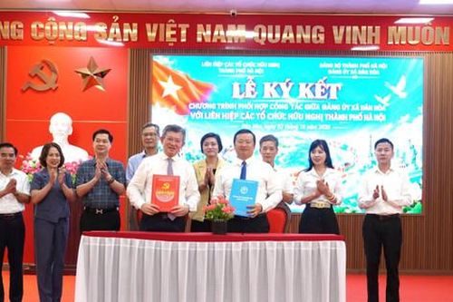 Mở rộng hợp tác đối ngoại nhân dân, phát huy thế mạnh văn hóa, làng nghề