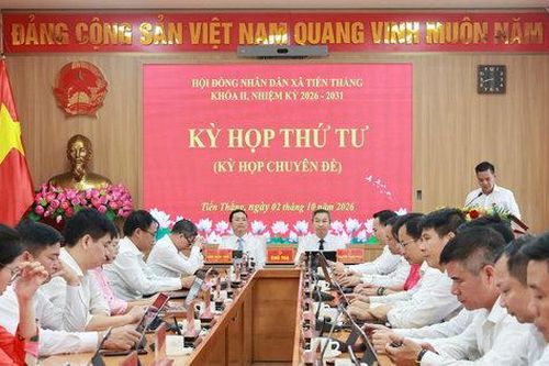 Xã Tiến Thắng tổ chức lại các phòng chuyên môn thuộc UBND