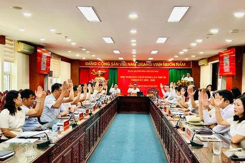 Đảng bộ phường Hoàng Mai thông qua nhiều nội dung quan trọng