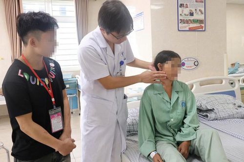 Phát hiện khối u vùng góc hàm, người phụ nữ 44 tuổi đi khám phát hiện mắc ung thư tuyến nước bọt