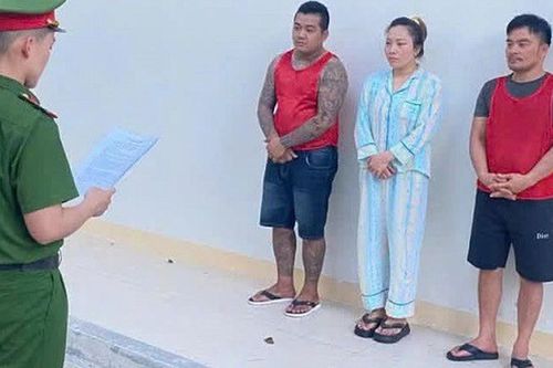 'Sang tay' nữ nhân viên karaoke, lộ đường dây mua bán bé gái dưới 16 tuổi