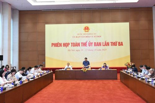 Nhiều dự thảo luật về y tế được Ủy ban VH&XH xem xét, thẩm tra