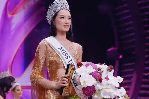 Quỳnh Anh đăng quang Miss Universe Vietnam 2026