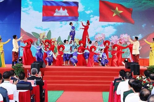 Khai trương cặp Cửa khẩu quốc tế Khánh Bình - Chrey Thom
