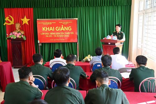 Bồi dưỡng tiếng dân tộc thiểu số Pa Cô - Tà Ôi cho chiến sĩ Bộ đội Biên phòng