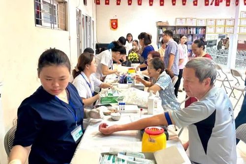 Tăng cường chăm sóc sức khỏe người cao tuổi