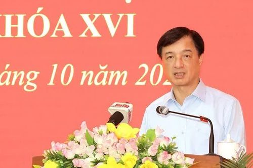 Đồng chí Nguyễn Duy Ngọc tiếp xúc cử tri thành phố Cần Thơ