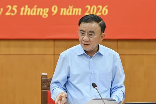 Kết luận của Bộ Chính trị về khai thác, quản trị và bảo vệ không gian tầm thấp