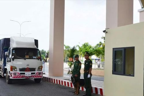 Khai trương cặp Cửa khẩu quốc tế đường bộ Khánh Bình – Chrey Thom