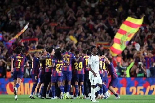 Barca nguy cơ bị trục xuất khỏi Cúp C1