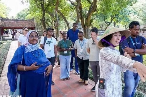 Du lịch Việt Nam đón 17,7 triệu khách quốc tế trong 9 tháng đầu năm
