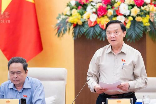 Tinh gọn hệ thống văn bản, gắn xây dựng với tổ chức thi hành pháp luật