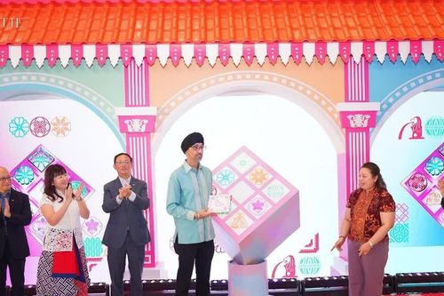 Hanoi Centre khai mở hành trình vạn sắc Peranakan tại Lễ Hội Singapore 2026