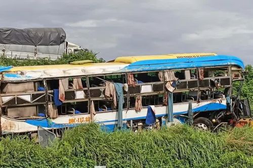Thông tin mới vụ xe khách lao khỏi cao tốc Pháp Vân - Cầu Giẽ làm 4 người tử vong