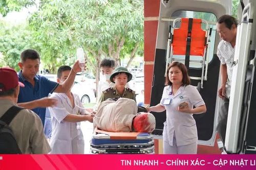 Phấn đấu ít nhất 75% nhân viên y tế cấp xã được đào tạo cấp cứu ngoại viện