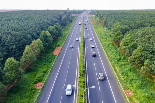 Xe chạy cao tốc có giảm mạnh vì lo ngại xử phạt lỗi khoảng cách an toàn?