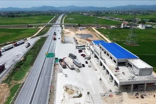Gỡ vướng cơ chế cho trạm dừng nghỉ trên cao tốc Bắc - Nam