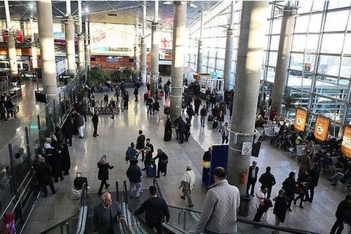 Các chuyến bay quốc tế của Iran chịu ảnh hưởng nặng nề sau lệnh trừng phạt từ Mỹ