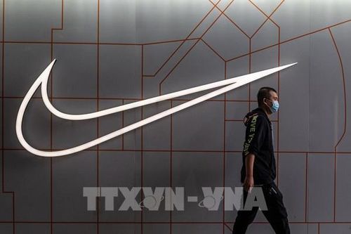 Nike cảnh báo triển vọng doanh thu suy yếu và tiếp tục cắt giảm nhân sự