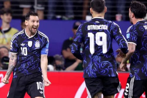 Lionel Messi đã về đến Argentina để chuẩn bị tham dự trận đấu chia tay đội tuyển