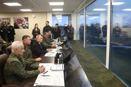 Tổng thống Putin thị sát cuộc tập trận Center-2026 giữa căng thẳng liên quan Kaliningrad