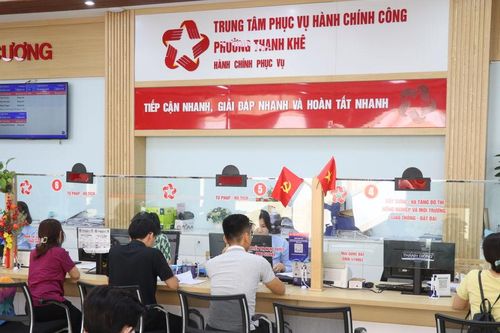 Chuyển mạnh sang nền hành chính phục vụ