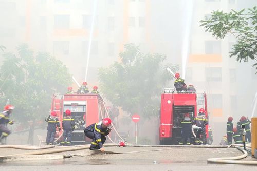 Kỷ niệm 65 năm Ngày truyền thống lực lượng Cảnh sát PCCC-CNCH (4-10-1961 - 4-10-2026) và 25 năm Ngày toàn dân PCCC-CNCH (4-10-2001 - 4-10-2026): Phát huy sức dân trong phòng cháy, chữa cháy