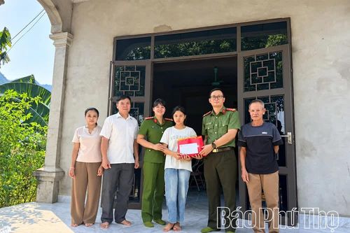 Góp sức “nuôi” con chữ