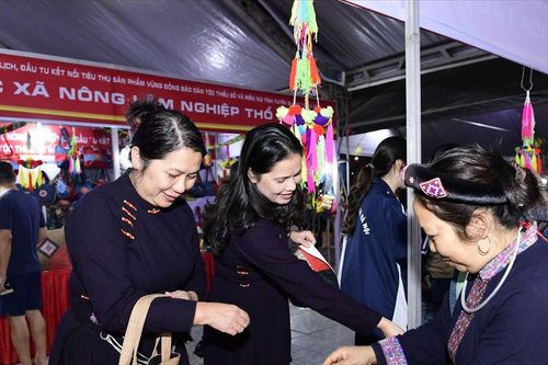Tuyên Quang: Khơi dư địa dịch vụ, tăng lực cho chặng cuối năm