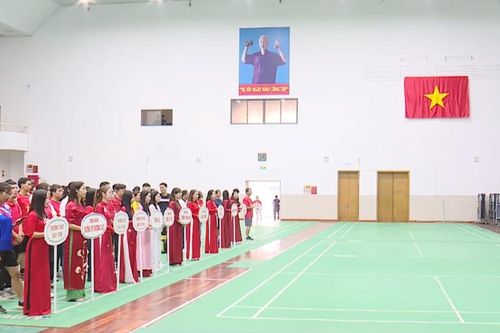 Phường Tây Tựu sôi nổi giải thể thao chào mừng ngày 10/10