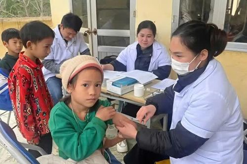 Không bỏ sót trường hợp chưa tiêm, uống hoặc chưa đủ liều vắc xin phòng bại liệt