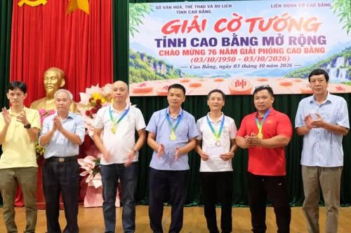 Giải Cờ tướng mở rộng chào mừng 76 năm Ngày Giải phóng Cao Bằng
