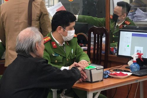 Căn cước hết hạn phải làm gì? Những mốc tuổi người dân cần đặc biệt lưu ý