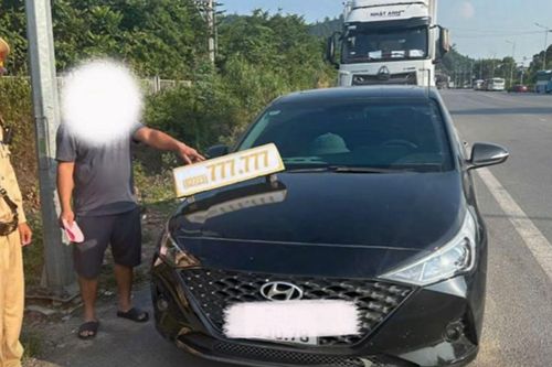 Chở 2 khách thu 120.000 đồng, tài xế đối mặt mức phạt 14 triệu đồng