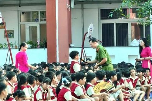 Công an phường Bình Dương: Tuyên truyền phòng, chống ma túy, thuốc lá điện tử và bạo lực học đường