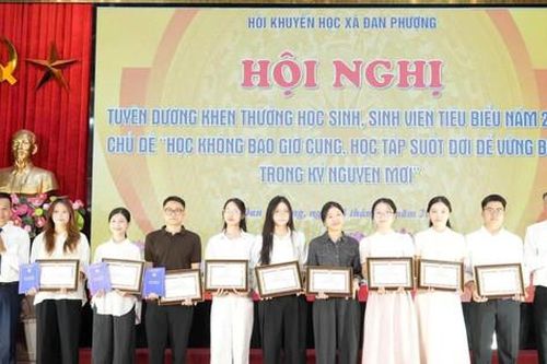 Xã Đan Phượng tuyên dương học sinh, sinh viên tiêu biểu năm 2026