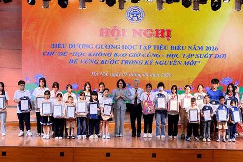 Hà Nội phấn đấu trên 70% người dân đạt danh hiệu 'Công dân học tập'